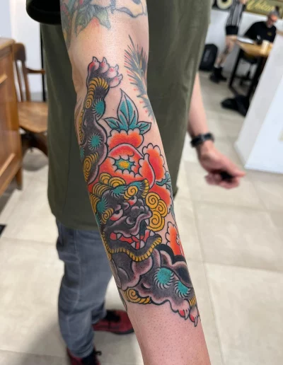 tattoo japonés en el brazo