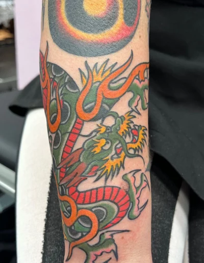 dragón antebrazo