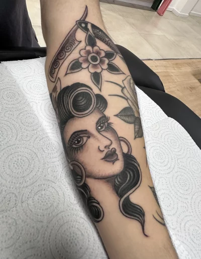 Traditional lady head tattoo castellón Valencia