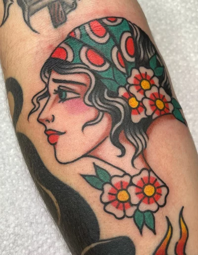 Traditional Tattoo of a Lady´s head done by Sindy Melo in Castellón , Valencia